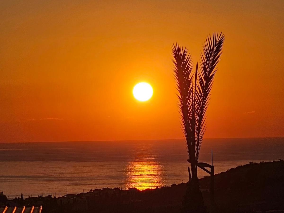 Peyia Sunset - Chambres d'hôtes Pégeia
