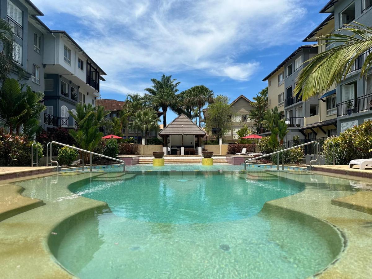 Luxury 2 Bedroom apartment, Treetop views, Resort with 4 swimming pools - Ferienwohnung