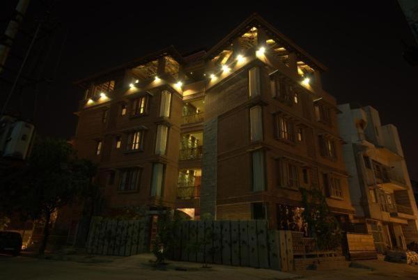 B&B Bangalore - Nisargha Serviced Apartments - Bed and Breakfast Bangalore