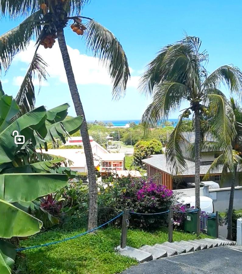 Coco Carïb - Cabane vue Mer & Massages - Bed and Breakfast Deshaies