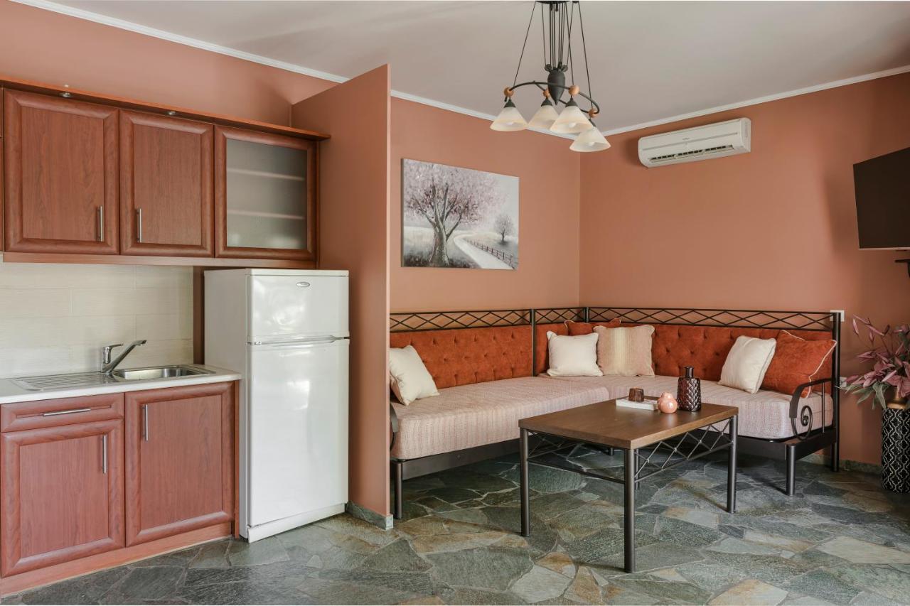 Deluxe One-Bedroom Suite with Partial Sea View