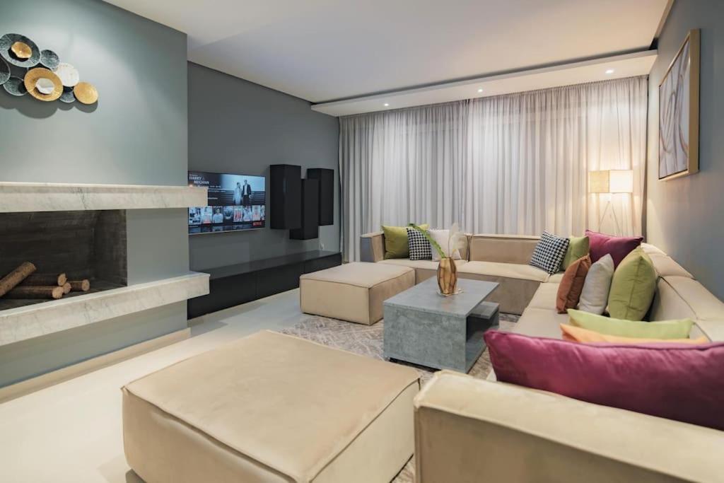 Beautifully Designed 3BR Apartment+ Panoramic View - Bed and Breakfast Rabat