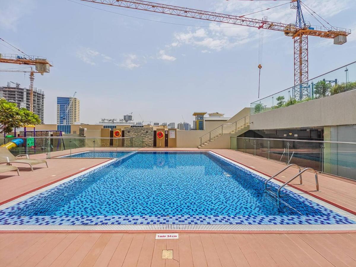 Primestay - G24 Tower 1BR plus Maids in JVC - B&B