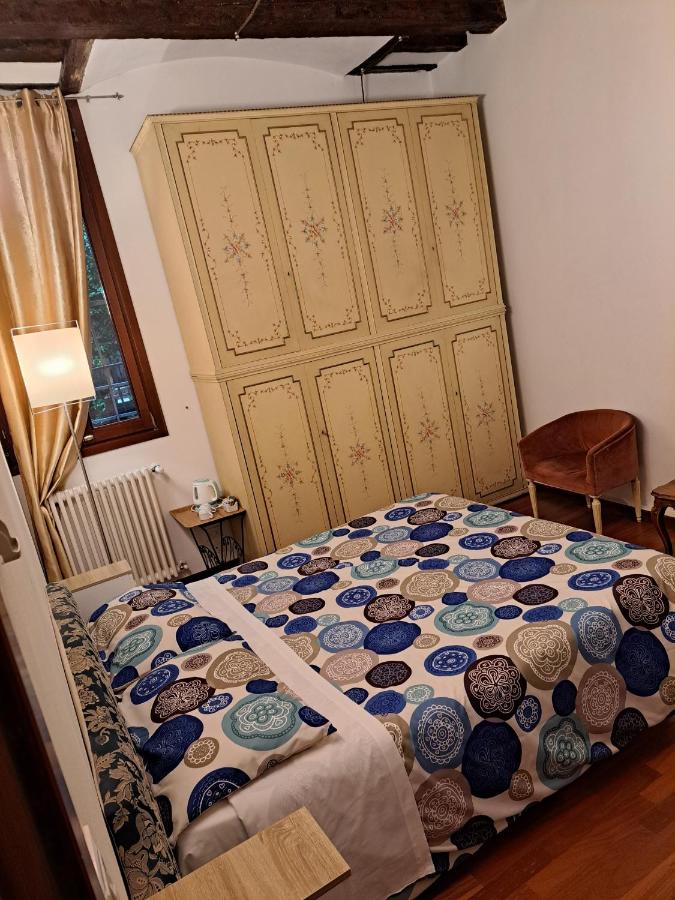 Doppelzimmer mit eigenem externen Bad