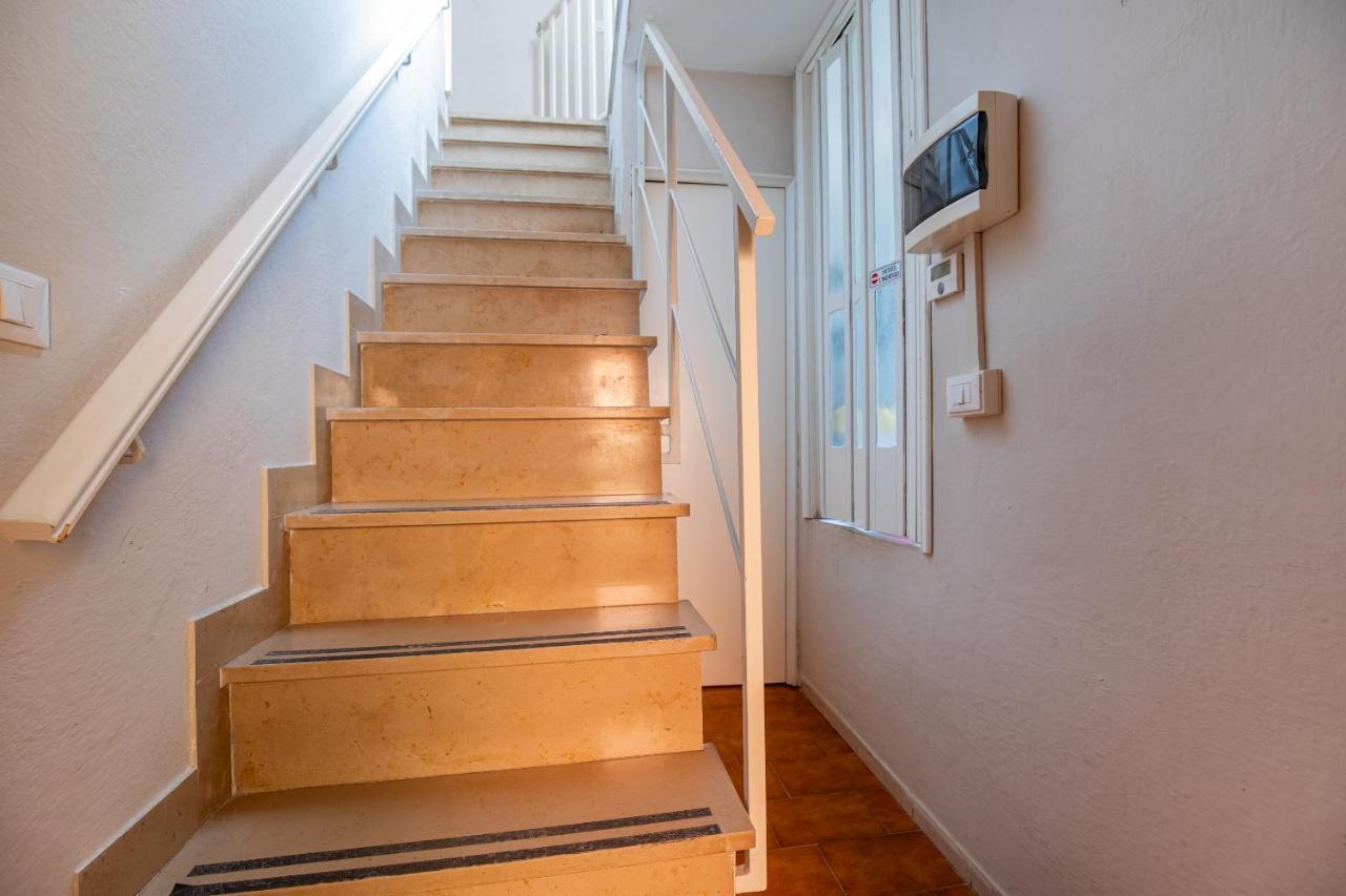 Apartment mit Meerblick und Terrasse