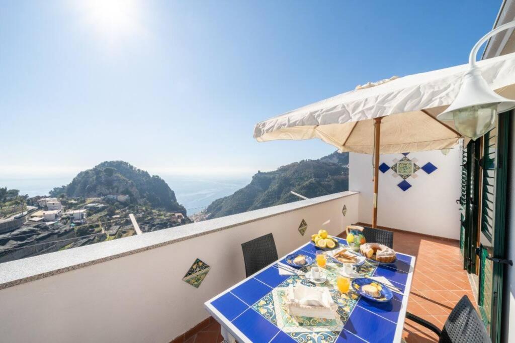 Terrazza Belvedere a Pontone -Scala- Amalfi coast- park included - B&B Pontone