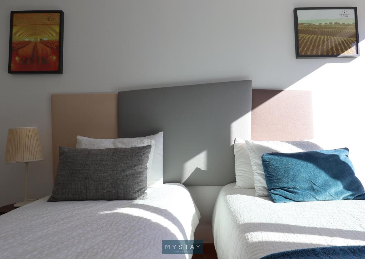 Deluxe Double or Twin Room with Pool View