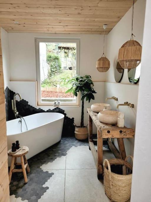 Superbe appartement avec cheminée - B&B