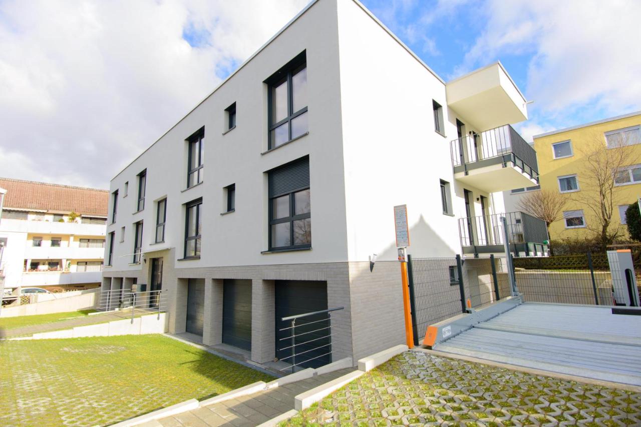 B&B Reutlingen - Wunderschöne, neue gebaute 2023 Apartments Aurelija - Bed and Breakfast Reutlingen