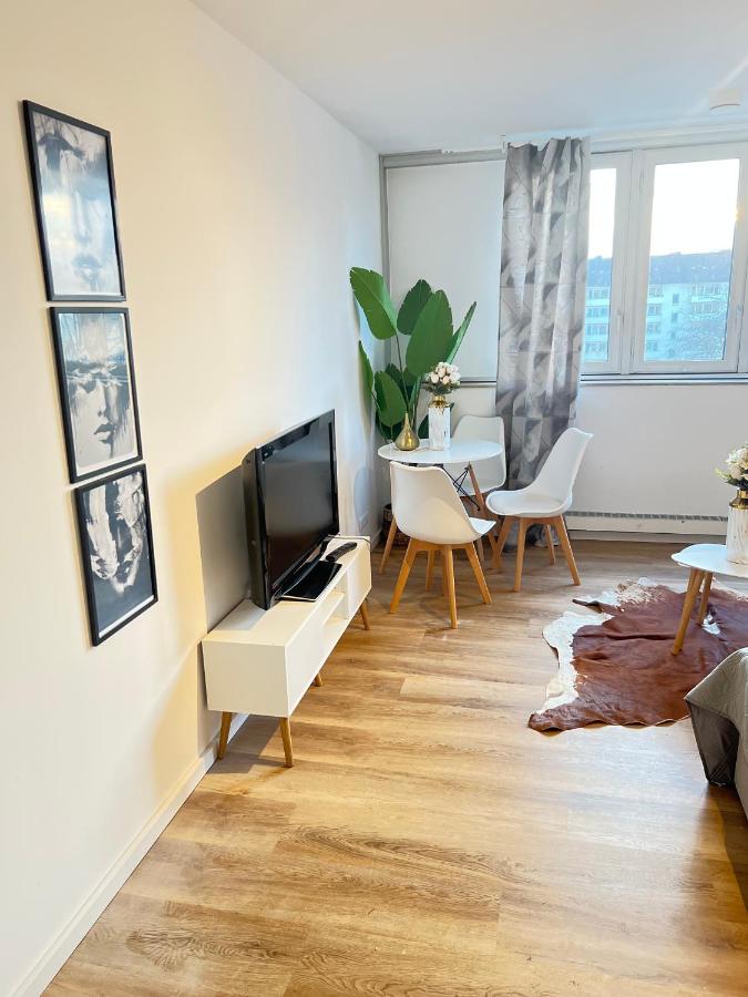 B&B Keulen - Kölner City Apartment direkt am Zentrum Nähe Hbf - Bed and Breakfast Keulen