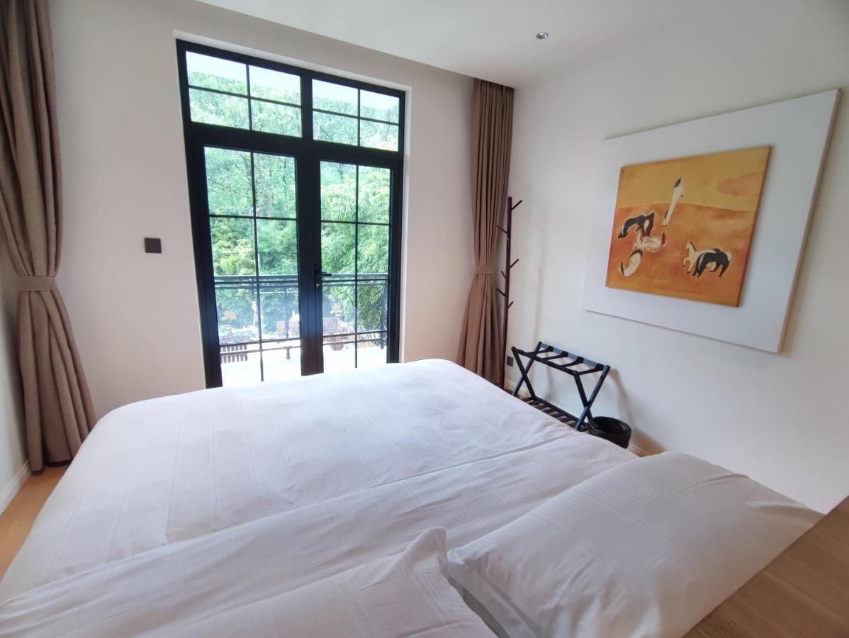 Negroamaro King Room with Mountain View