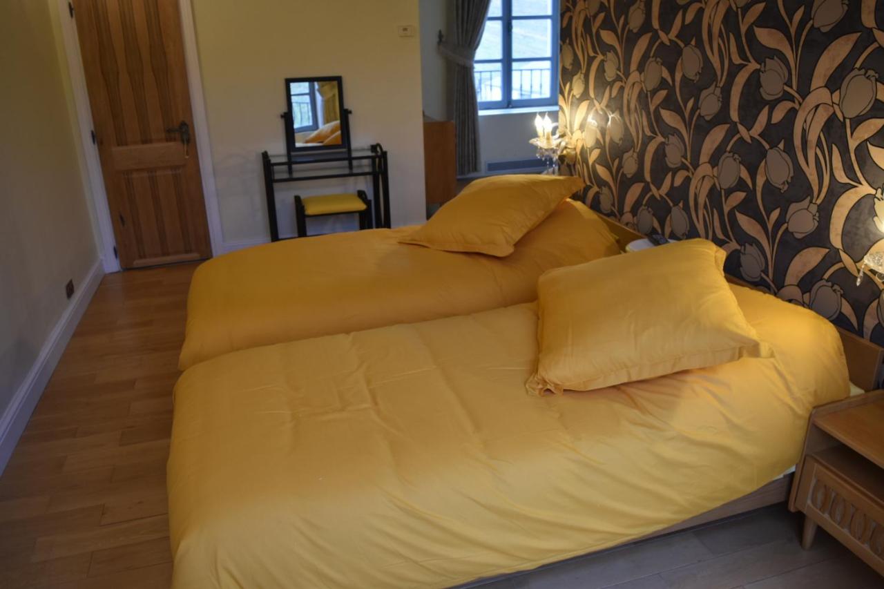 Triple Room with Bathroom