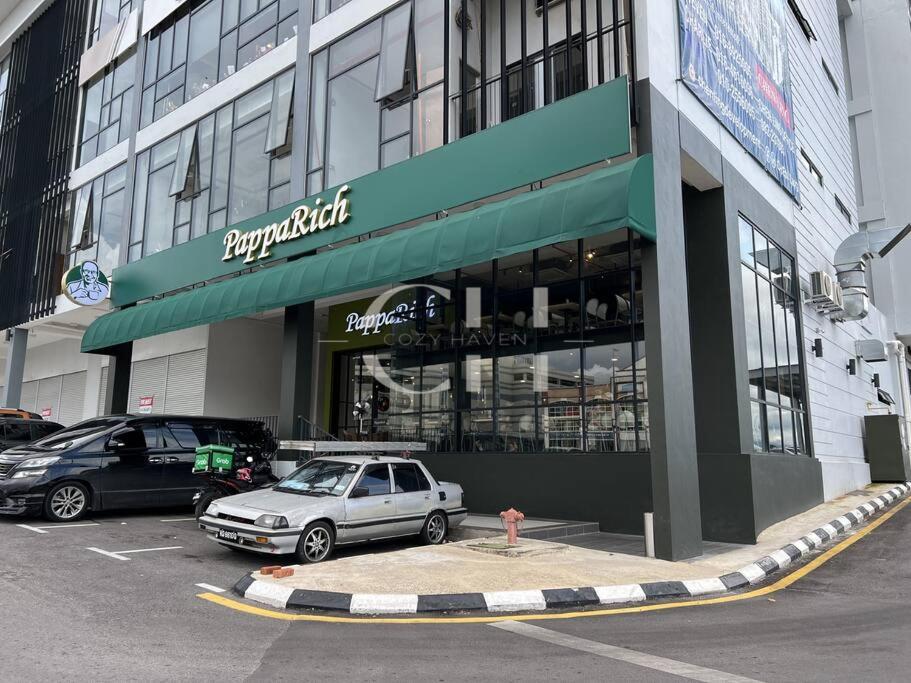 The Podium 3 bedrooms @ 8 pax Free Internet & TV Box - B&B Kuching