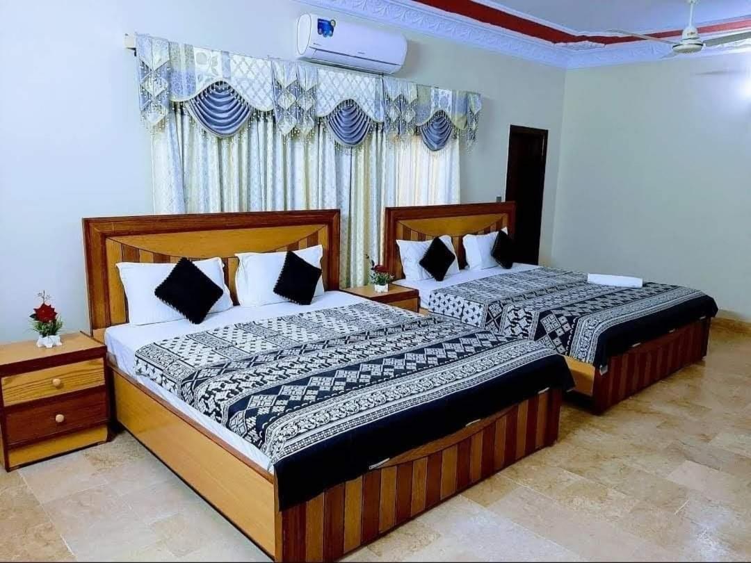 B&B Karachi - Galaxy Inn Guest House - Bed and Breakfast Karachi