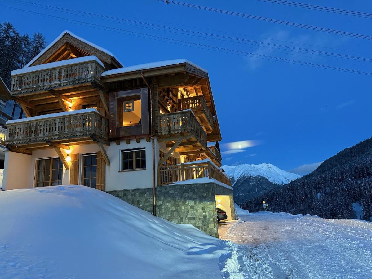 Samnaun, ChaletdMot - B&B Samnaun