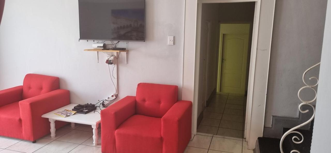 6 Crawford Road, Rondebosch East - B&B