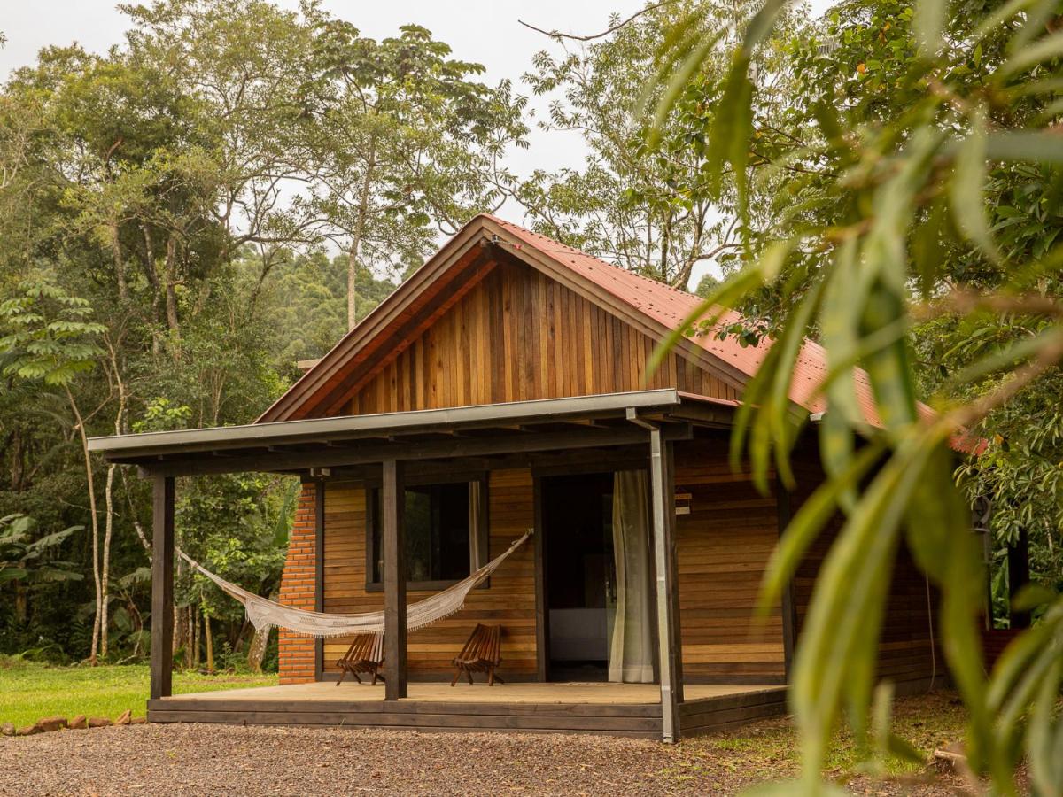 Chalé Canadense com Hidromassagem Pousada Índios Koroados - B&B