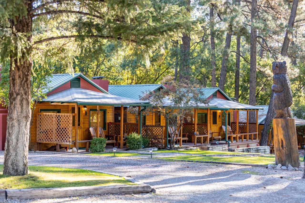 B&B Ruidoso - Ruidoso Lodge Cabin # 9 - Bed and Breakfast Ruidoso