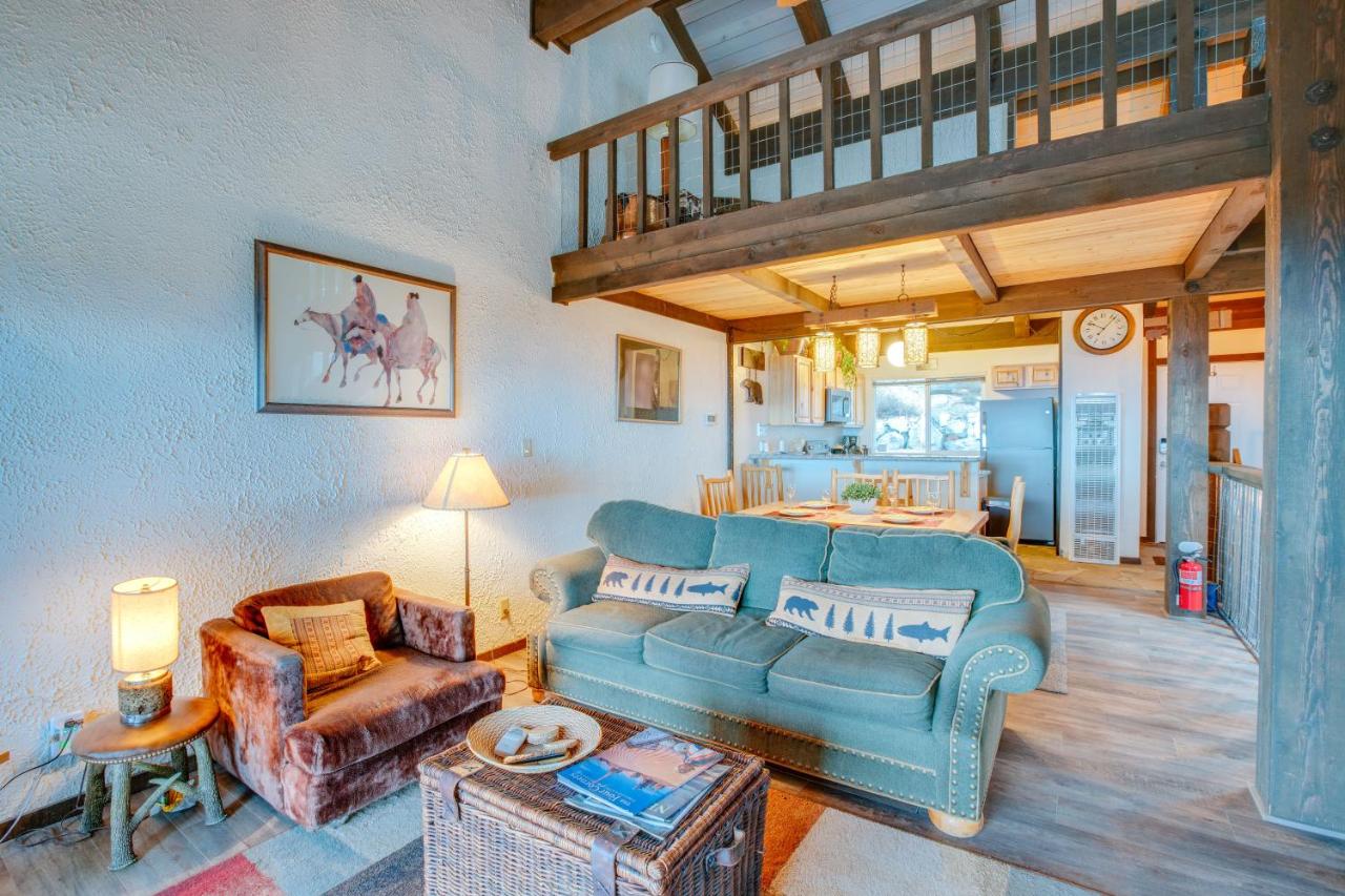 5 Mi to Lake Tahoe Stateline Townhome - B&B