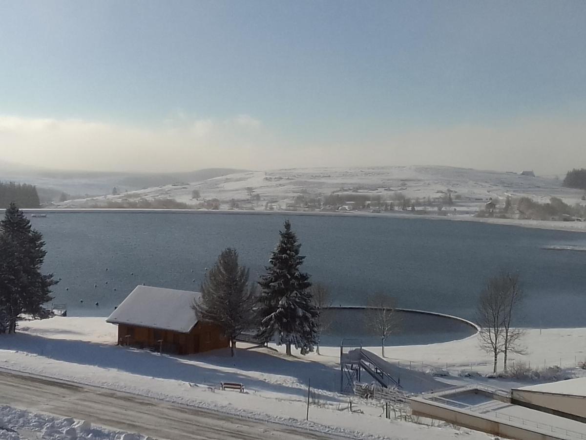 Appartement situé en plein centre à deux pas des pistes. - Bed and Breakfast Besse-et-Saint-Anastaise