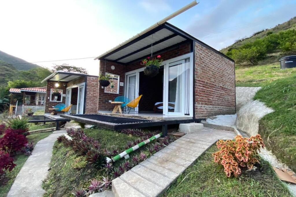 Cabañas “Pacha Mama” - Bed and Breakfast Roldanillo