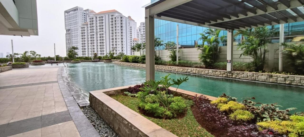 Central Park Residence Podomoro Condo for Four - B&B Jakarta