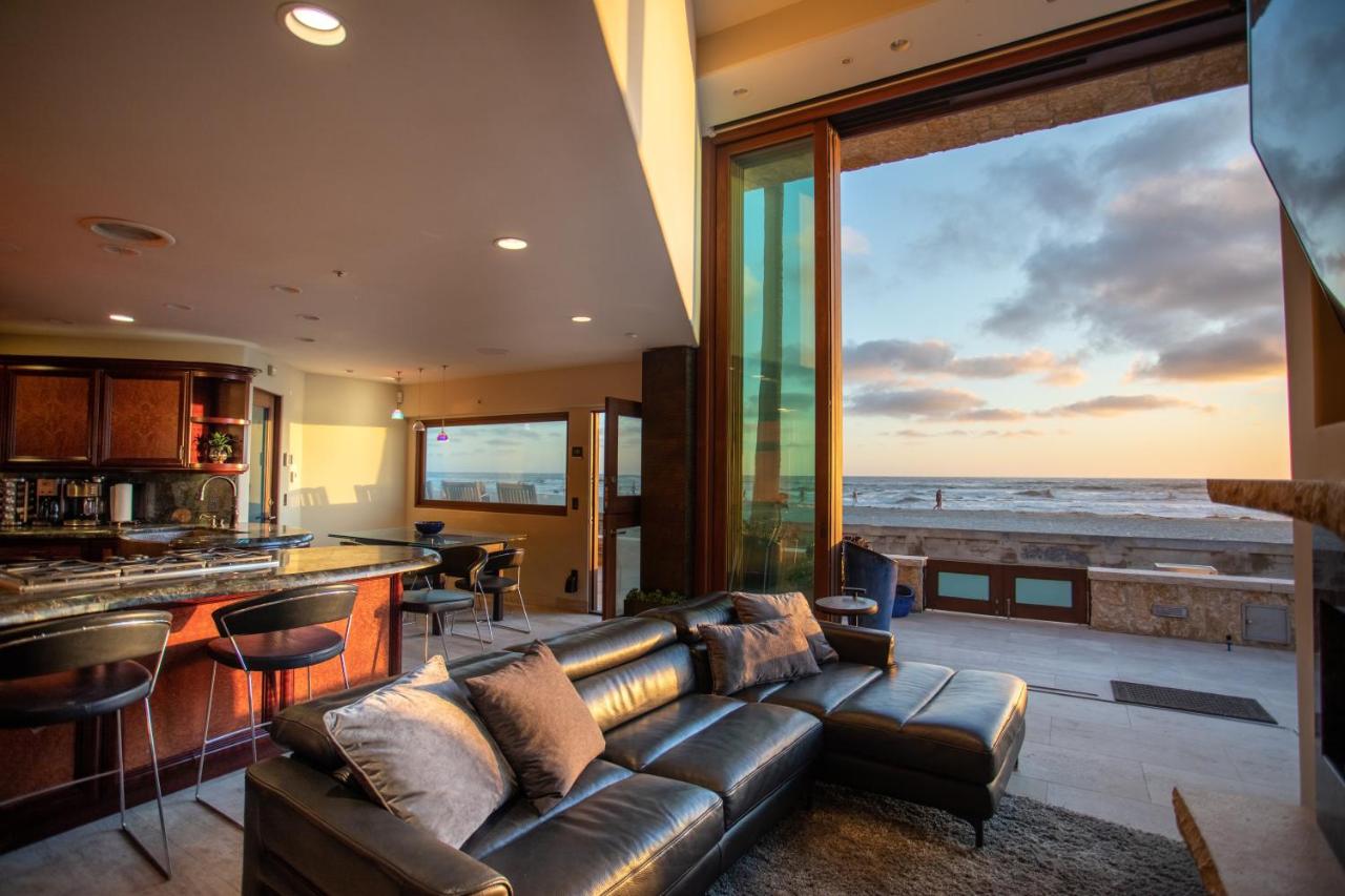 B&B San Diego - Verona Oceanfront Luxury Villa w Spa, Multiple Private Patios, Grill, AC & Garage - Bed and Breakfast San Diego