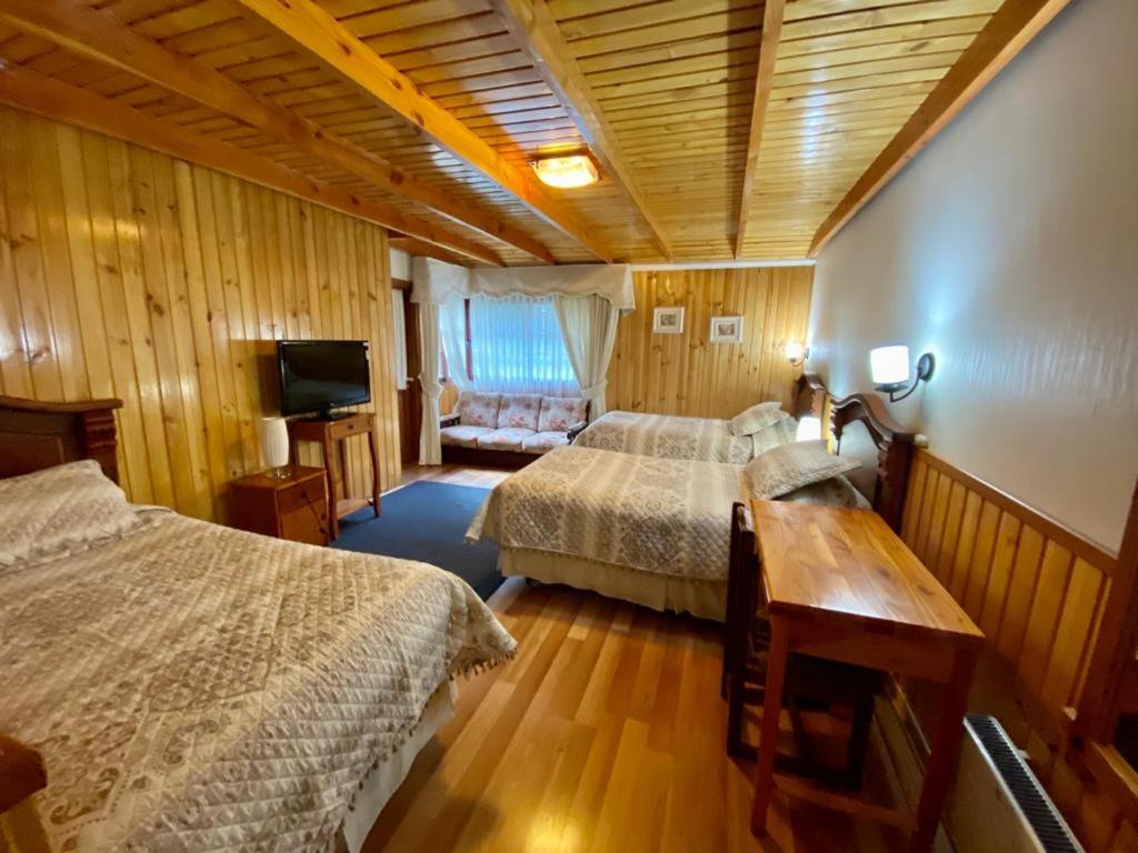 Basic Triple Room