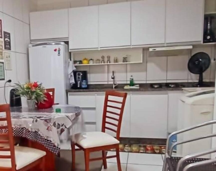 Aconchegante apto, quadra do mar, no Tabuleiro! - B&B