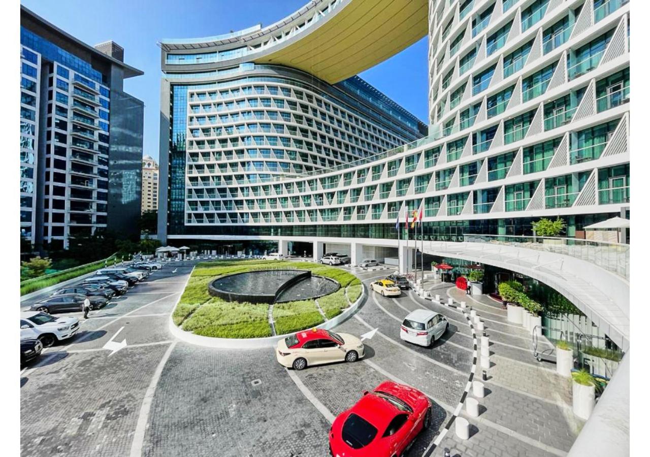 First Class Apartments in Seven Palm with direct Access to the West Palm Beach and Nakheel Mall - B&B Dubai