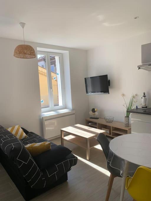 Studio 30m2 3 pers centre village - Bed and Breakfast