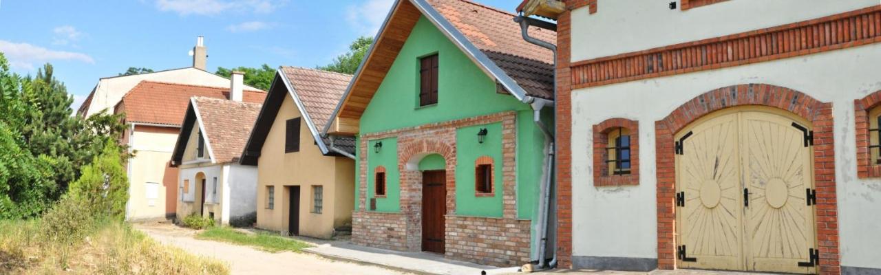 B&B Vrbovec - Vinařství Bičian - Bed and Breakfast Vrbovec