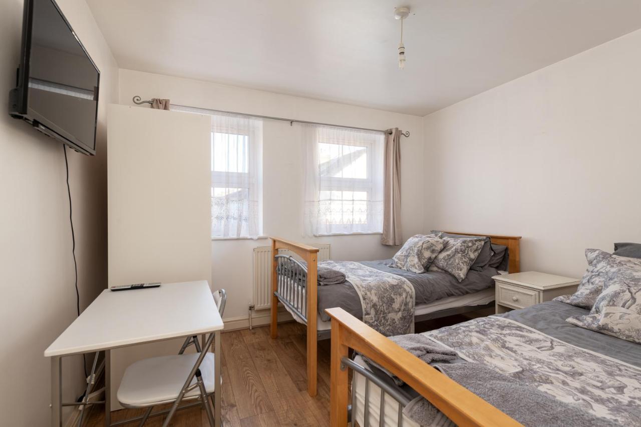 B&B Gillingham - Cosy Retreat - SmartTV and Wi-Fi - Bed and Breakfast Gillingham