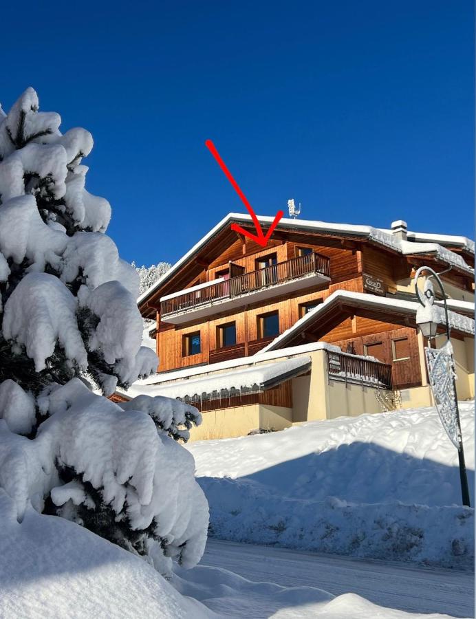 B&B Hauteluce - DUPLEX 50 m2 aux pieds des pistes les saisies hauteluce et contamines montjoie savoie 6 à 8 personnes 1 chambre et un coin nuit - Bed and Breakfast Hauteluce