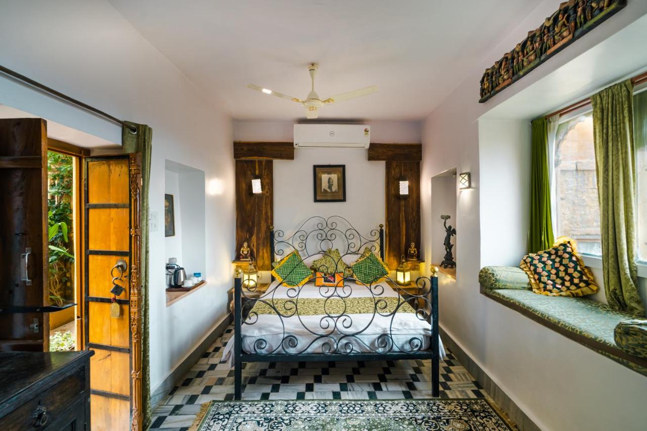 Queen Room with Balcony