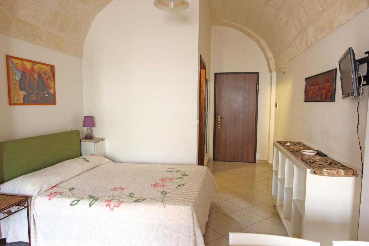 Studio with Patio - Limone