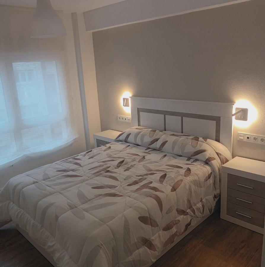 B&B Oviedo - Tranquilo y amplio apartamento proximidades Calatrava Parking y Wifi Gratis - Bed and Breakfast Oviedo