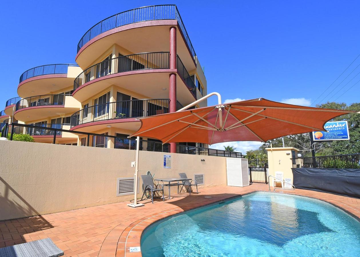 B&B Hervey Bay - Alexander Beachfront Apartments - Bed and Breakfast Hervey Bay