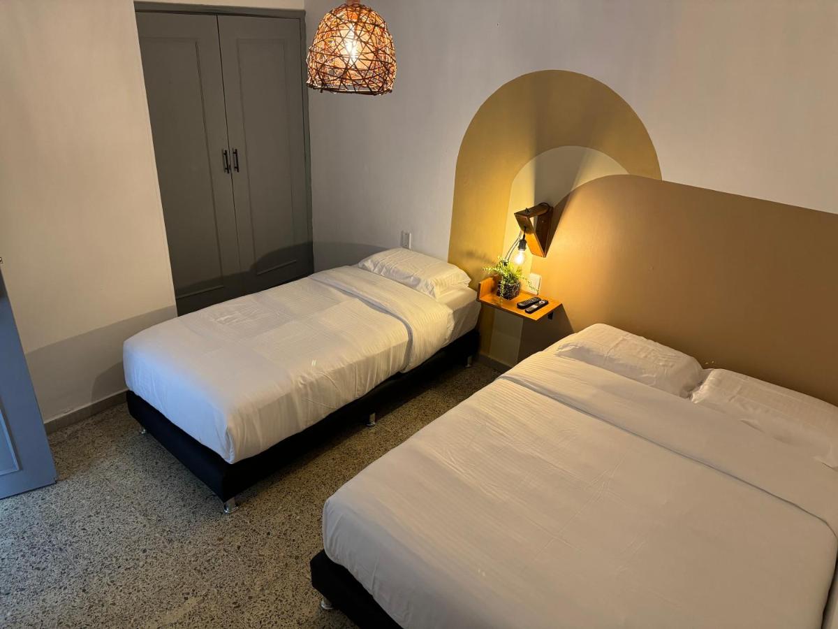 Basic Triple Room with Shared Bathroom