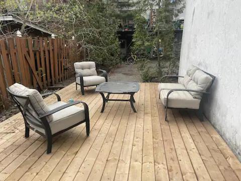 B&B Montreal - Appartement village avec balcon - 1622B - Bed and Breakfast Montreal