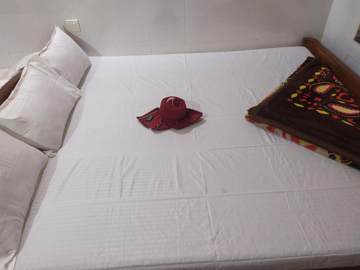 B&B Digha - PAYEL LODGE - Bed and Breakfast Digha