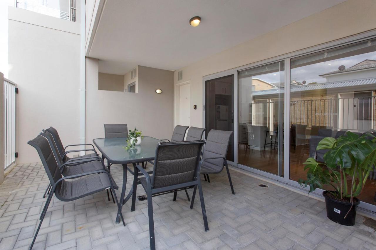 Suburban Living - 2 bedroom apartment Victoria Park - B&B