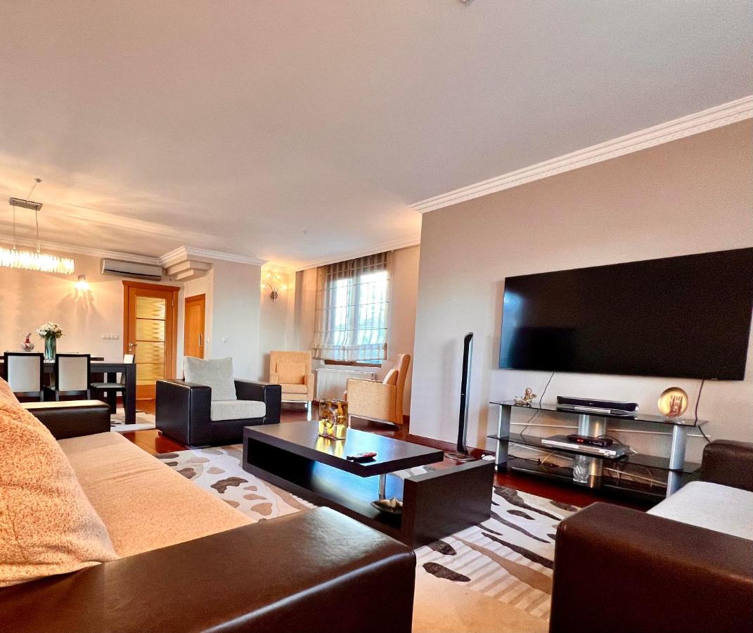 B&B Istanbul - Amazing Luxury 4 BR Apt 200m2 at Fenerbahçe, Best Location - Bed and Breakfast Istanbul