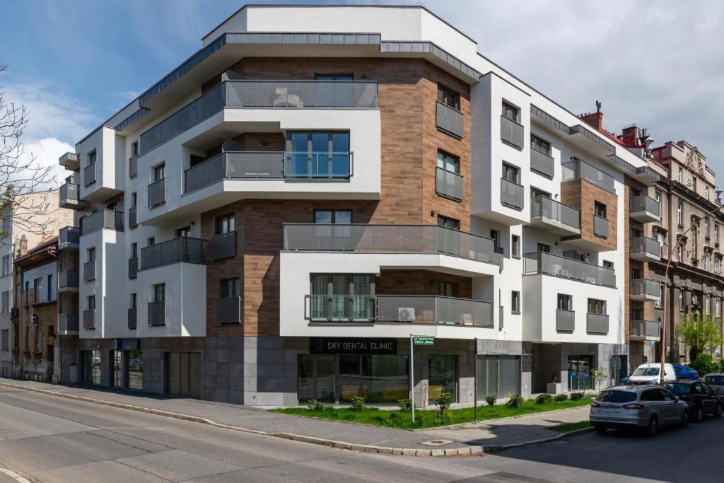 BIELSKO BLISS SUITES I Blisko centrum I Miejsce parkingowe I Świetna baza wypadowa w góry - B&B Bielsko-Biała