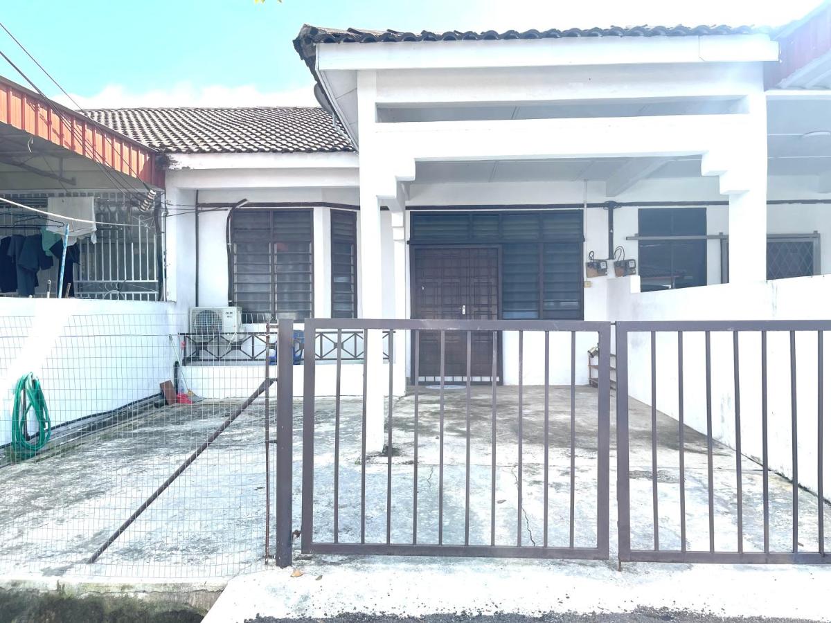 Entire Cozy Home 16 • 3 bedroom @ Alma Bukit Mertajam - B&B