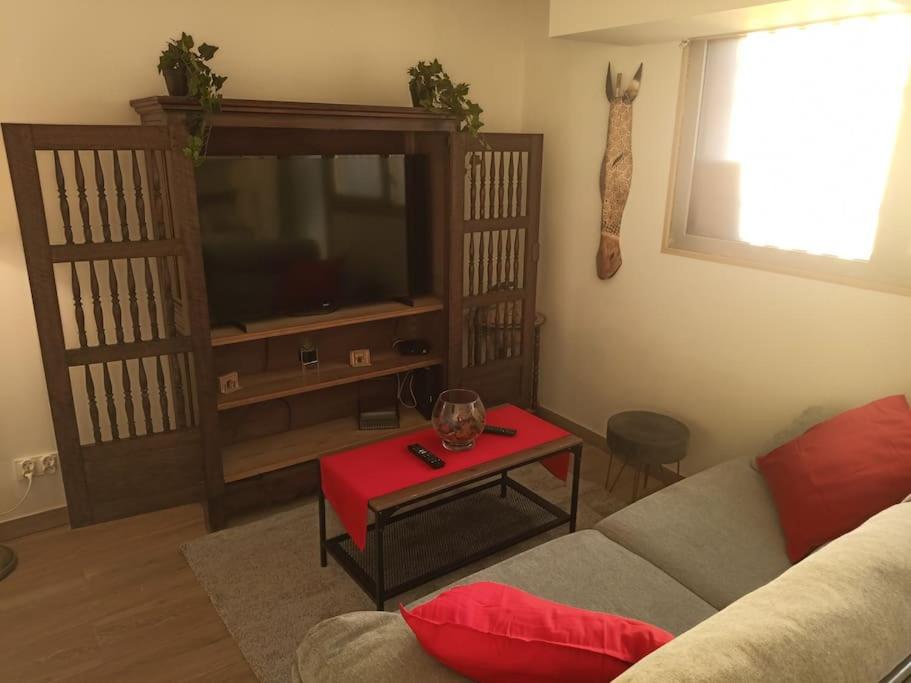 B&B Esplugues de Llobregat - Sunny studio - Bed and Breakfast Esplugues de Llobregat