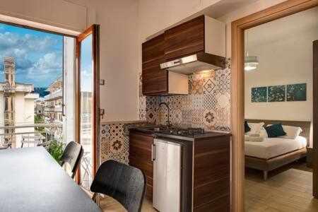 GOCCE VILLAS - El Royale Suites Sorrento Orange - Chambres d'hôtes Sorrente