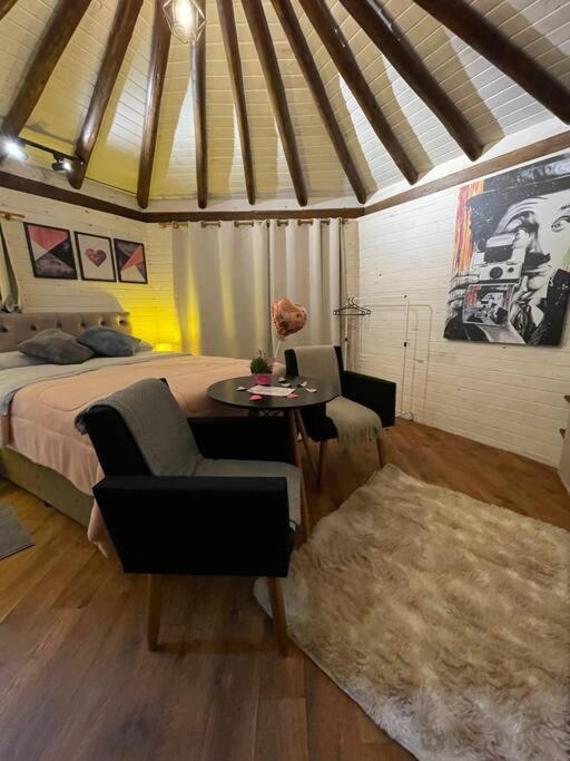 Chalé Artur, uma acomodação térrea com charme - Ferienwohnung