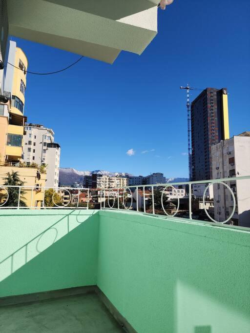 Ben's Apartment-City Center - B&B Tirana