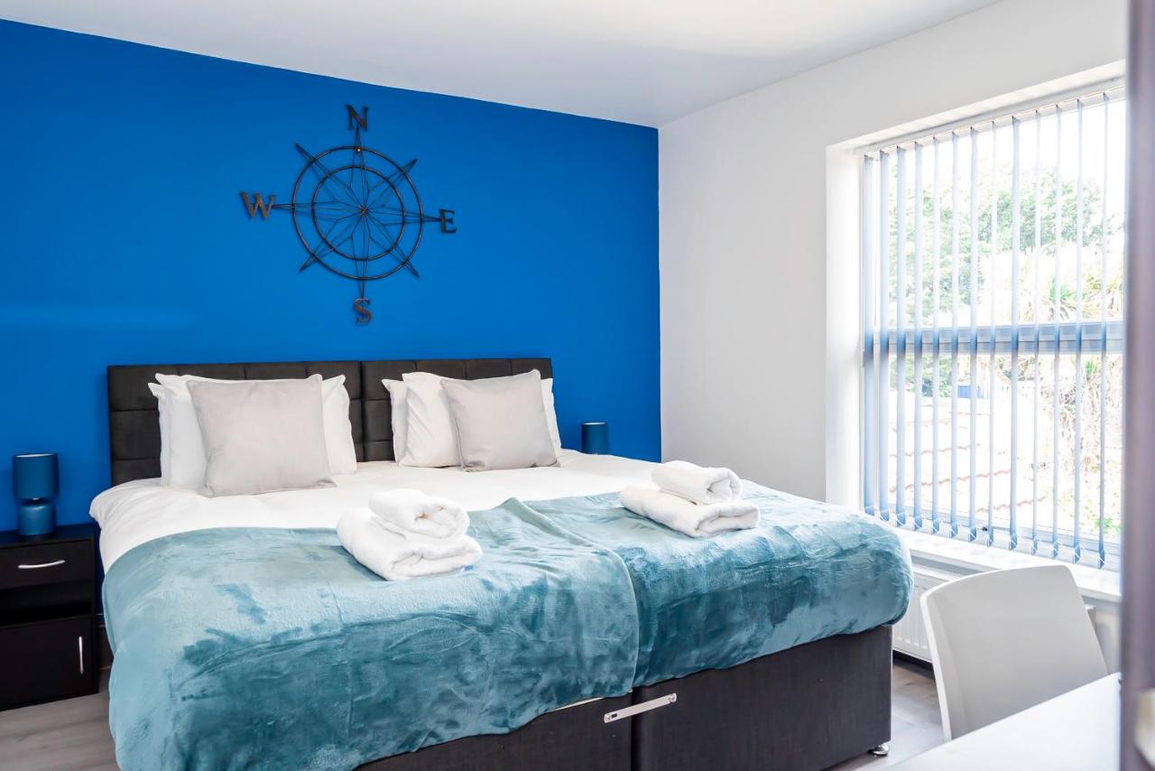 B&B Southampton - Executive 8beds 3bath Contractors Welcome Parking - Bed and Breakfast Southampton